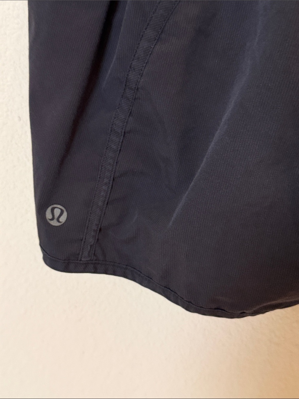 Lululemon Women’s Tracker Athletic Running Shorts - Black - Picture 3 of 5